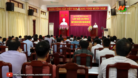 Bế mạc lớp Bồi dưỡng nghiệp vụ c&ocirc;ng t&aacute;c tổ chức x&acirc;y dựng Đảng