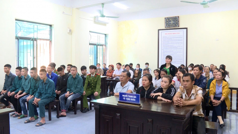 X&eacute;t xử nh&oacute;m thanh ni&ecirc;n g&acirc;y rối trật tự c&ocirc;ng cộng