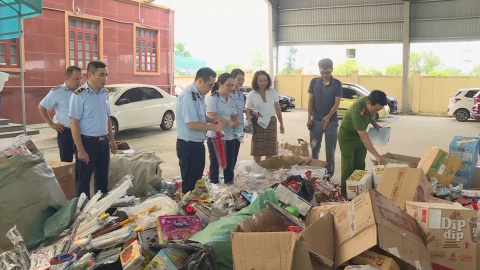 Quyết liệt ph&ograve;ng chống bu&ocirc;n lậu, gian lận thương mại trong dịp Tết