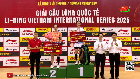 Vũ Thị Trang v&ocirc; địch đơn nữ giải cầu l&ocirc;ng Vietnam International Series 2025