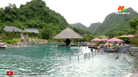 L&agrave;m mới sản phẩm du lịch Ninh B&igrave;nh