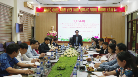 Gi&aacute;m s&aacute;t việc tu dưỡng, r&egrave;n luyện đạo đức, lối sống của người đứng đầu