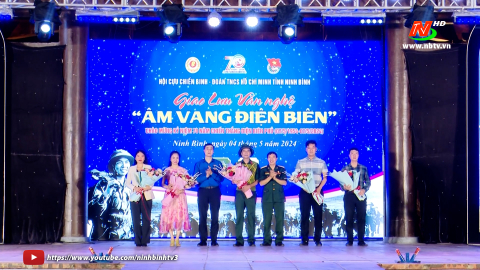 Giao lưu văn nghệ "&Acirc;m vang Điện Bi&ecirc;n"