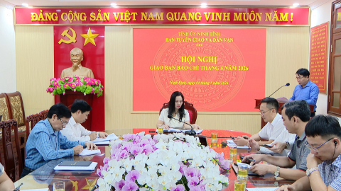 Hội nghị giao ban b&aacute;o ch&iacute; th&aacute;ng 4/2026