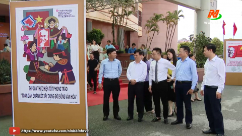 Triển l&atilde;m tranh cổ động Kỷ niệm 75 năm B&aacute;c Hồ ra Lời k&ecirc;u gọi thi đua &aacute;i quốc