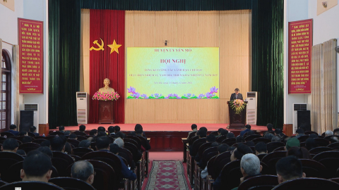 Huyện ủy Y&ecirc;n M&ocirc; triển khai nhiệm vụ c&ocirc;ng t&aacute;c năm 2025