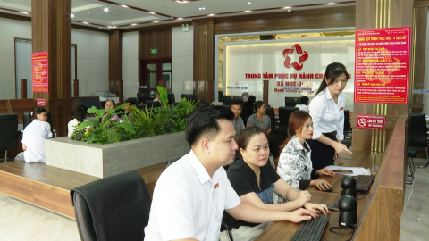 Nỗ lực đ&aacute;p ứng sự h&agrave;i l&ograve;ng của người d&acirc;n