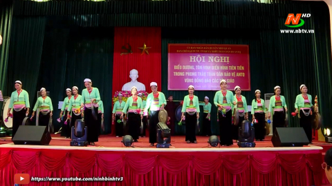 Nho Quan biểu dương điển h&igrave;nh ti&ecirc;n tiến trong phong tr&agrave;o to&agrave;n d&acirc;n bảo vệ an ninh Tổ quốc v&ugrave;ng đồng b&agrave;o c&aacute;c t&ocirc;n gi&aacute;o