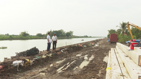 Quan t&acirc;m đầu tư xử l&yacute; sạt lở bờ tả s&ocirc;ng Vạc v&agrave; xử l&yacute; k&egrave; Hữu s&ocirc;ng Đ&aacute;y