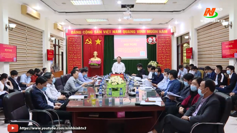 C&ocirc;ng bố kết quả đ&aacute;nh gi&aacute;, xếp hạng mức độ ứng dụng CNTT, x&acirc;y dựng ch&iacute;nh quyền điện tử