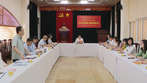 Khối thi đua c&aacute;c cơ quan Đảng k&yacute; kết giao ước thi đua