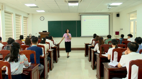 Vững v&agrave;ng mặt trận l&yacute; luận, bảo vệ nền tảng tư tưởng của Đảng