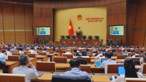 Quốc hội thảo luận về việc thực hiện ch&iacute;nh s&aacute;ch, ph&aacute;p luật về quản l&yacute; thị trường bất động sản