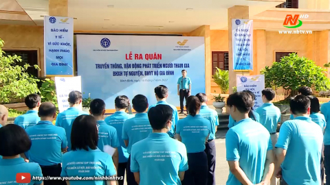 Lễ ra qu&acirc;n hưởng ứng ng&agrave;y Bảo hiểm y tế Việt Nam
