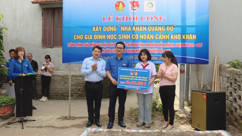 Th&agrave;nh đo&agrave;n Ninh B&igrave;nh khởi c&ocirc;ng x&acirc;y dựng nh&agrave; khăn qu&agrave;ng đỏ