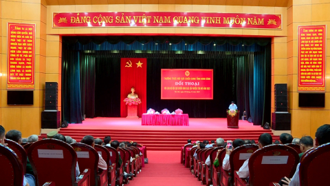 Thường trực Hội CCB tỉnh đối thoại với c&aacute;n bộ, hội vi&ecirc;n CCB huyện Y&ecirc;n M&ocirc;