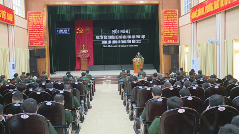 Học tập c&aacute;c chuy&ecirc;n đề ph&aacute;p luật năm 2022