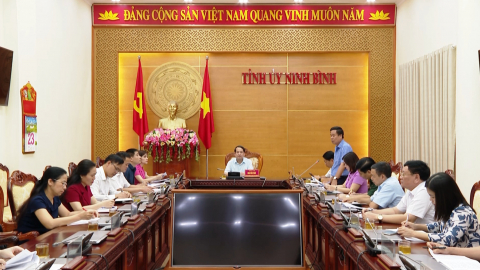 Giao ban c&ocirc;ng t&aacute;c d&acirc;n vận qu&yacute; II