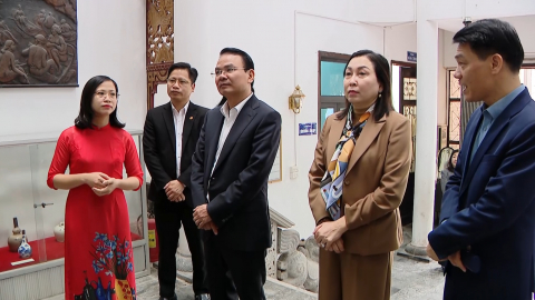 Đồng ch&iacute; B&iacute; thư Tỉnh uỷ thăm, động vi&ecirc;n Bảo t&agrave;ng tỉnh