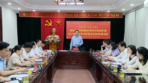 Khảo s&aacute;t việc thực hiện ch&iacute;nh s&aacute;ch, ph&aacute;p luật về an to&agrave;n thực phẩm