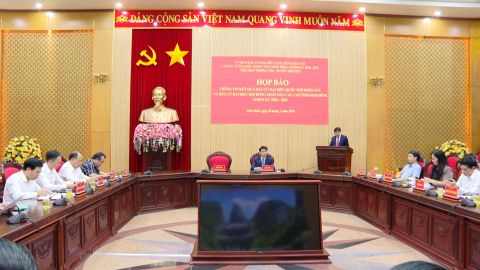 Họp b&aacute;o th&ocirc;ng tin kết quả bầu cử 