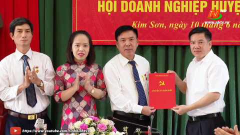 C&ocirc;ng bố quyết định th&agrave;nh lập Chi bộ Hội Doanh nghiệp huyện Kim Sơn