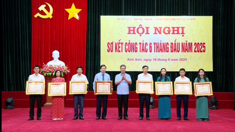 Kim Sơn sơ kết thực hiện nhiệm vụ 6 th&aacute;ng đầu năm