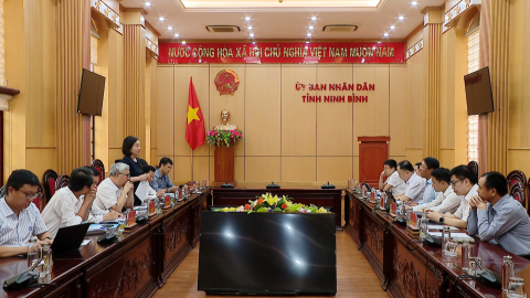 Đo&agrave;n c&ocirc;ng t&aacute;c của Ủy ban Kinh tế v&agrave; T&agrave;i ch&iacute;nh của Quốc hội l&agrave;m việc với tỉnh Ninh B&igrave;nh