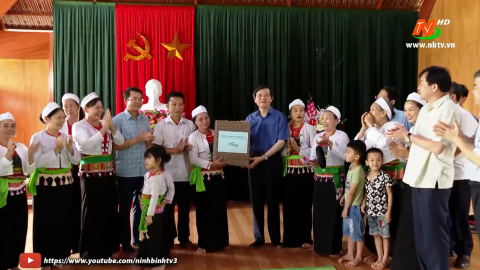 Đồng ch&iacute; B&iacute; thư Tỉnh ủy khảo s&aacute;t, nắm t&igrave;nh h&igrave;nh x&acirc;y dựng n&ocirc;ng th&ocirc;n mới tại huyện Nho Quan