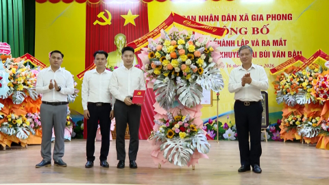 C&ocirc;ng bố quyết định th&agrave;nh lập v&agrave; ra mắt Quỹ Khuyến học, khuyến t&agrave;i B&ugrave;i Văn B&agrave;n