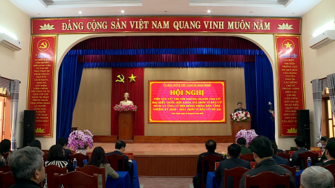Tiếp x&uacute;c giữa người ứng cử đại biểu Quốc hội, đại biểu Hội đồng nh&acirc;n d&acirc;n tỉnh với cử tri x&atilde; GIao Minh