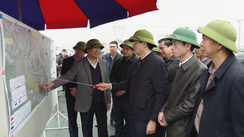 Đồng ch&iacute; B&iacute; thư Tỉnh ủy thăm, kiểm tra, động vi&ecirc;n sản xuất đầu xu&acirc;n Ất Tỵ 2025