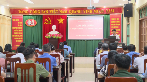 Bồi dưỡng nghiệp vụ c&ocirc;ng t&aacute;c dư luận x&atilde; hội