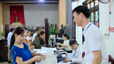 Y&ecirc;n Kh&aacute;nh quan t&acirc;m l&agrave;m tốt c&ocirc;ng t&aacute;c c&aacute;n bộ