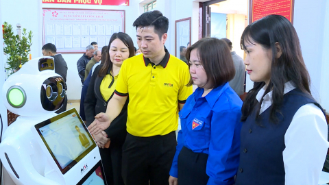 Đẩy mạnh CCHC x&acirc;y dựng ch&iacute;nh quyền địa phương 2 cấp