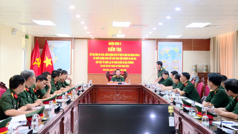 Qu&acirc;n khu 3 kiểm tra c&ocirc;ng t&aacute;c sẵn s&agrave;ng chiến đấu tại Ninh B&igrave;nh