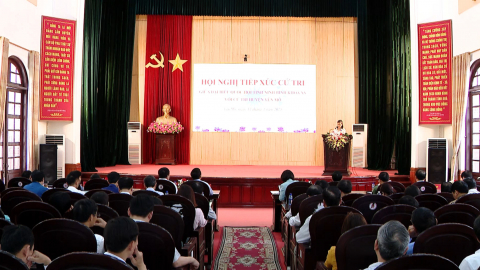 Đại biểu Quốc hội tỉnh tiếp x&uacute;c cử tri huyện Y&ecirc;n M&ocirc;