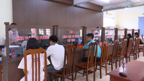 Ch&iacute;nh quyền địa phương 2 cấp sau 2 tuần hoạt động
