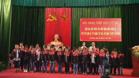 Đo&agrave;n ĐBQH Tỉnh tiếp x&uacute;c cử tri tại Y&ecirc;n M&ocirc;