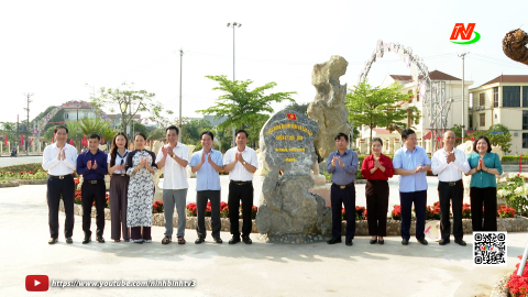 Y&ecirc;n Kh&aacute;nh kh&aacute;nh th&agrave;nh c&ocirc;ng tr&igrave;nh tiểu cảnh khu vui chơi văn h&oacute;a cộng đồng