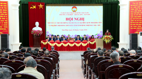 Tiếp x&uacute;c giữa người ứng cử đại biểu Quốc hội, đại biểu Hội đồng nh&acirc;n d&acirc;n tỉnh với cử tri c&aacute;c phường Tam Điệp, Trung Sơn, Y&ecirc;n Sơn