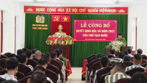 L&ecirc;̃ c&ocirc;ng b&ocirc;́ quy&ecirc;́t định đặc xá năm 2022 của Chủ tịch nước