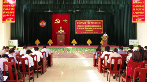 Đo&agrave;n ĐBQH tỉnh tiếp x&uacute;c cử tri huyện Gia Viễn