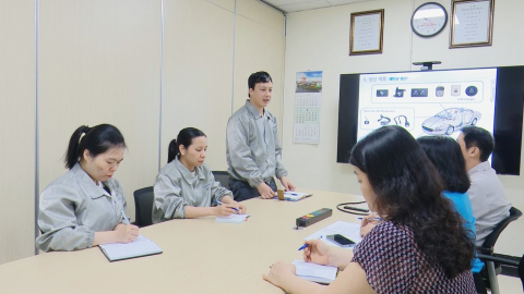 Học B&aacute;c chăm lo đời sống đo&agrave;n vi&ecirc;n, người lao động