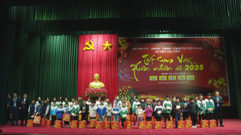 Gia Viễn tổ chức Chương tr&igrave;nh &ldquo;Tết sum vầy, Xu&acirc;n nh&acirc;n &aacute;i 2025"