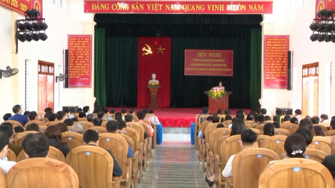 Đại biểu Quốc hội, đại biểu HĐND tỉnh tiếp x&uacute;c cử tri Nho Quan