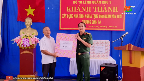Bộ CHQS tỉnh kh&aacute;nh th&agrave;nh nh&agrave; t&igrave;nh nghĩa tặng gia đ&igrave;nh ch&iacute;nh s&aacute;ch
