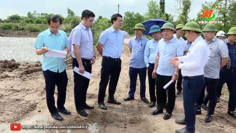 Đồng ch&iacute; Nguyễn Cao Sơn, Ph&oacute; Chủ tịch UBND tỉnh kiểm tra t&igrave;nh h&igrave;nh triển khai thi c&ocirc;ng c&aacute;c Dự &aacute;n