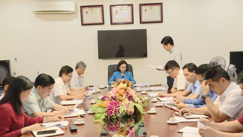 Đo&agrave;n ĐBQH tỉnh khảo s&aacute;t việc thực hiện luật nh&agrave; ở
