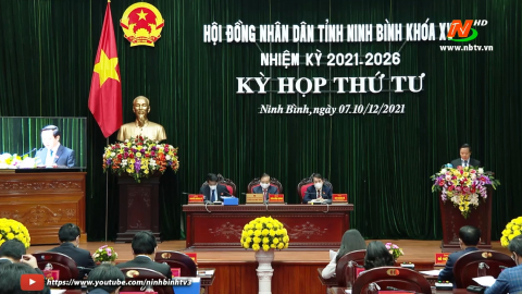 Đồng ch&iacute; Chủ tịch UBND tỉnh giải tr&igrave;nh, l&agrave;m r&otilde; một số vấn đề đại biểu quan t&acirc;m